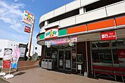 コンビニ「サンクスまで10m」