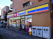 コンビニ「ミニストップまで570m」