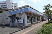 コンビニ「ローソンまで100m」