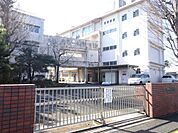 中学校「市立瀬谷中学校まで801m」