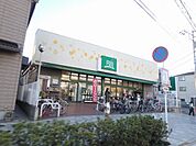 スーパー「ＦＵＪＩスーパーまで620m」