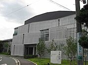 大学「多摩大学湘南キャンパスまで740m」