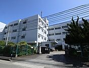 中学校「海老名市立海西中学校まで501m」