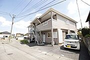 101専用駐車場（他部屋は敷地外）