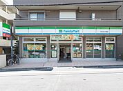 ファミリーマート　代々木三丁目店（373m）