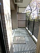 南面バルコニー　春は桜が楽しめます