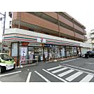 セブンイレブン　日野三沢店（359m）