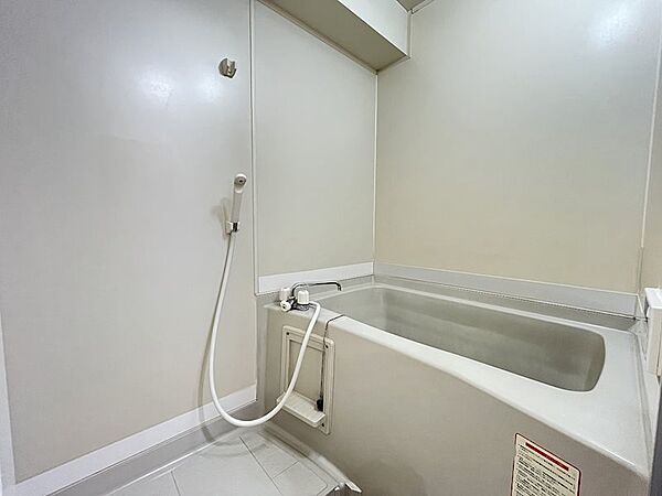 画像21:うれしい追い焚き機能付き浴室