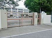 杉並区立荻窪中学校 徒歩8分。 440m
