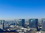 思わずほっと一息ついてしまうほどの開放的な青空と東京タワー・富士山を望めます。都会の喧騒から離れ、日常をアップデートできる居場所です。