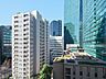 その他：バルコニーからは洗練された都市機能の豊かさを湛えた眺望を望めます。周辺には大使館や文化施設が点在し、敷地四方の緑とともに四季を感じる住環境です。