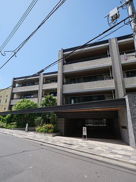 エントランスを拡大表示