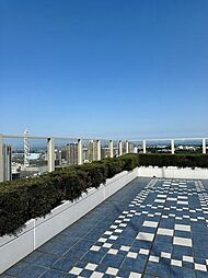 歴史と賑わいが交差するポジション