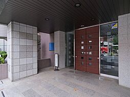 生活施設が揃う快適なロケーション