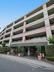 ゆとりある敷地に広がる住まい