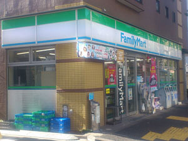 画像15:ファミリーマート 高円寺北三丁目店（180m）