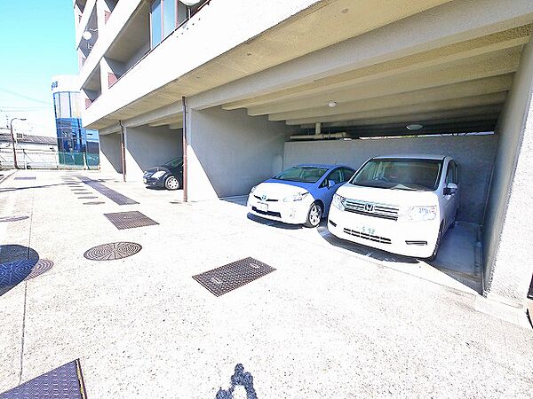 画像20:駐車場があります