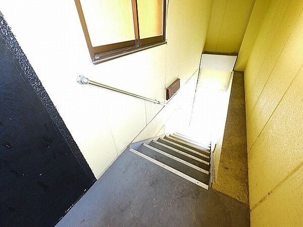 画像25:共用階段共用廊下
