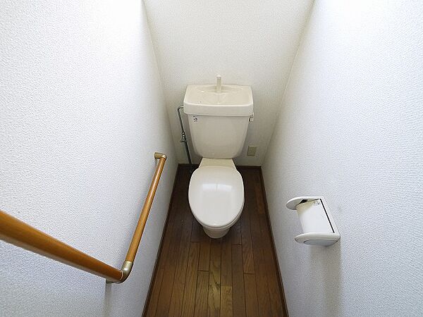 画像8:ゆったりとした空間のトイレです