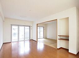 アンピール千早駅前通り 3階3LDKのリビング/ダイニング