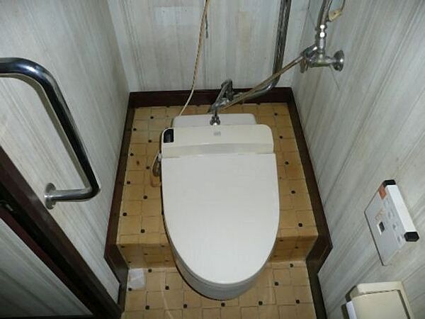トイレを拡大表示