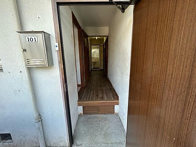 玄関