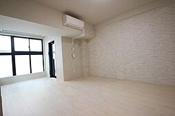 エトワール北新地 7階ワンルームのリビング/ダイニング