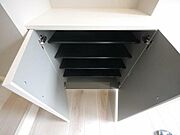 シューズボックス