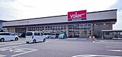 ショッピングセンター「バロー津幡店まで18ｍ」
