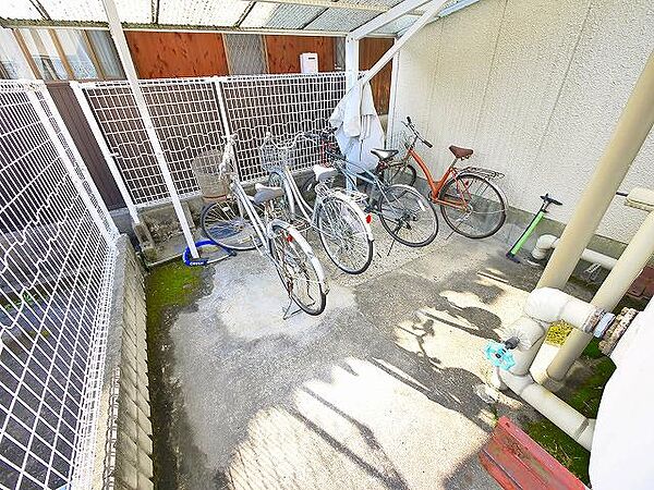 画像14:自転車置き場が設置