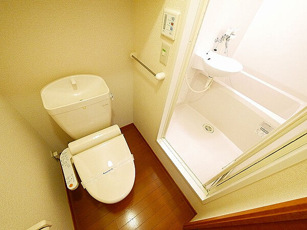画像27:コンパクトで使いやすいトイレです
