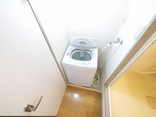 画像16:洗濯機です