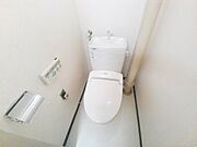 トイレ（参考写真、同物件他号室）