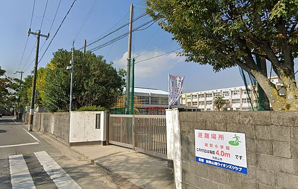 画像23:【小学校】和歌山市立雑賀小学校まで683ｍ