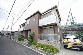 サニーコート2 102 ｜ 大阪府東大阪市喜里川町11番1号（賃貸アパート1LDK・1階・66.53㎡） その1