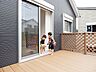 その他：お家遊びが充実♪お子様の水遊びやBBQなど様々な使い方で楽しめるウッドデッキも設置可能です。ウッドデッキの他にもサンルームやカーポート施工などもご相談可能です。