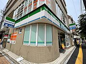 ファミリーマート 西新オレンジ通り店（995m）