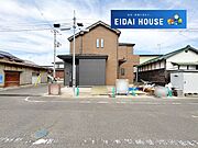 前面道路を含む現地現況外観写真