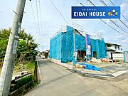 前面道路含む外観