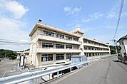 塩竃市立玉川中学校 徒歩14分。 1050m