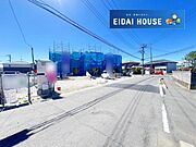 前面道路を含む現地現況外観写真