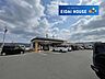 周辺：セブンイレブン河南伊勢前店 徒歩12分。 940m