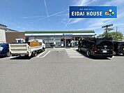 ファミリーマート利府青山店 徒歩11分。 850m