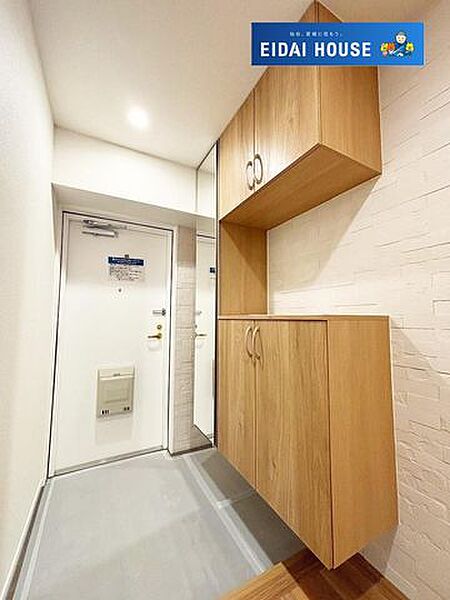 玄関を拡大表示