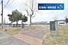 周辺：大崎市立松山小学校 徒歩13分。 1010m