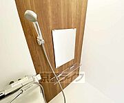 鏡のついた便利なお風呂