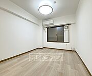 別方向から見た居室です。
