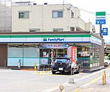 ファミリーマート 大津月輪三丁目店まで442m