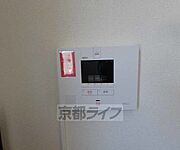 鍵をかけたまま訪問者と会話ができます