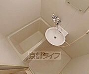清潔感あるバスルーム